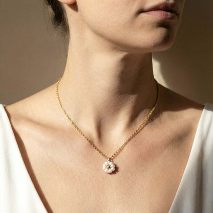 Collana oro con pendente margherita